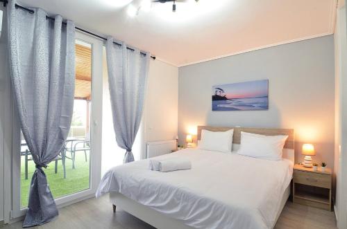 Agia Paraskevi, a cozy and minimal retire, Athens
