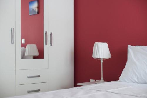 Pop art apartment at Koukaki, Athènes (photo 9)