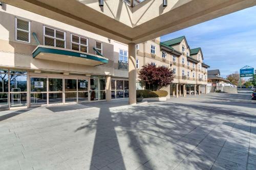 Clarion Hotel & Conference Centre in Abbotsford, Canada