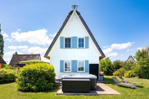 C 7 Premium Reethaus Marvin mit eigenem Whirlpool und Sauna in Gramkow, Deutschland