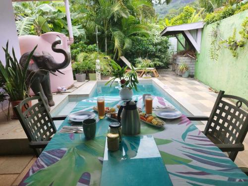 Létesítmények, Chambre d'hôtes avec piscine petit déjeuner offert (Chambre d'hotes avec piscine petit dejeuner offert) in Faanui