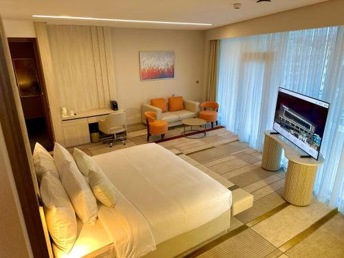 room detail thumbnail 1