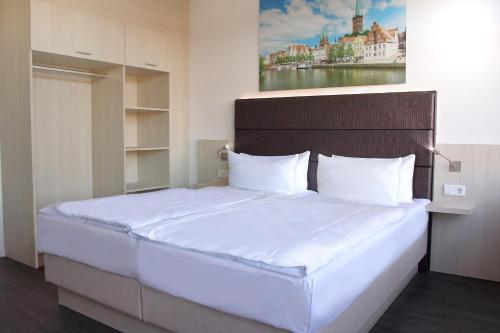 Viva Hotel Lubeck - image 4