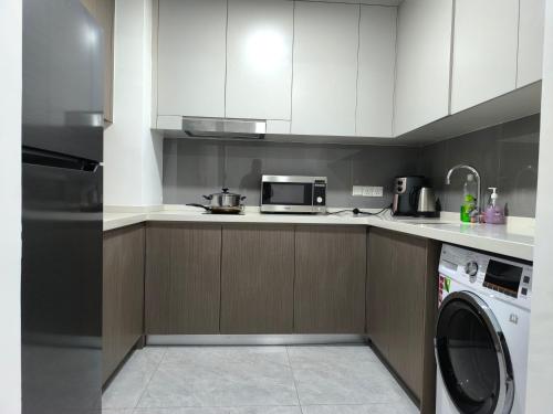 Agile Residence Bukit Bintang by Pavilion - image 4