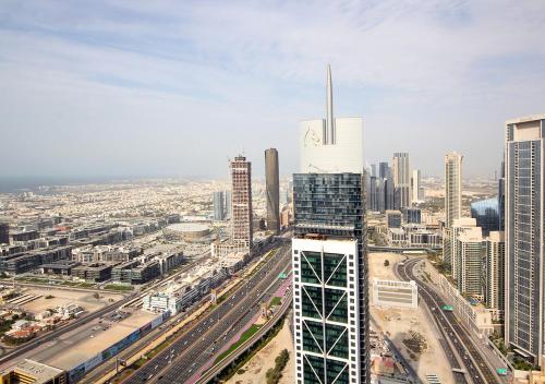Opulent 2BR In Paramount Hotel Apt |Prime Location - image 9