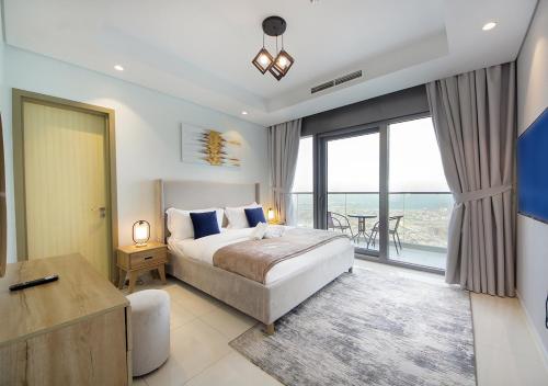 Opulent 2BR In Paramount Hotel Apt |Prime Location - image 11