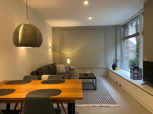 Cozy apartment in new building, Hamburk