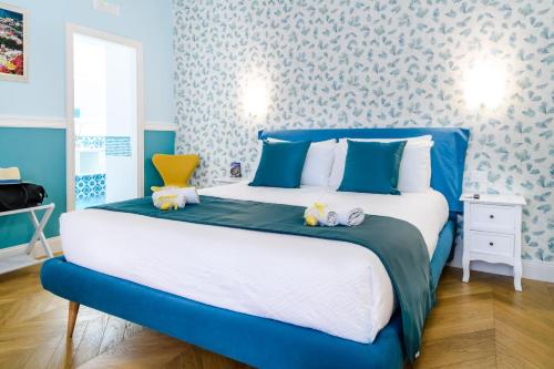 Deluxe Triple Room image 2