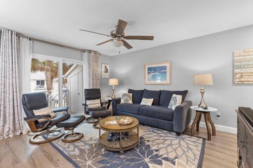 Colony Beach Club 233 in New Smyrna Beach, USA