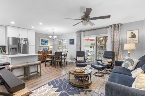 Colony Beach Club 233 in New Smyrna Beach, USA