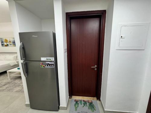 Bathroom, England Cluster International City - Bright,Spacious and Well Furnished Studio in Dubai International City