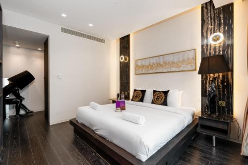 Highend 2BR Palm Sea View with Pool and Nightlife Marina, Dubai (Foto 9)