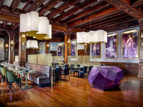 653404754 Fairmont Empress Hotel