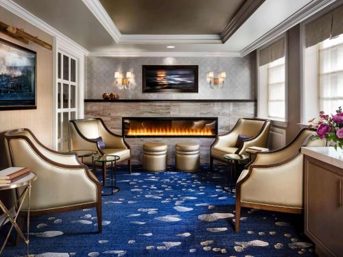 653404795 Fairmont Empress Hotel