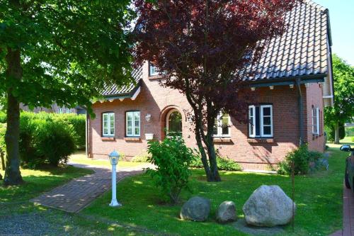 Strandstraße 28, Haushälfte links (Strandstraße 28, Haushalfte links) in Nieblum