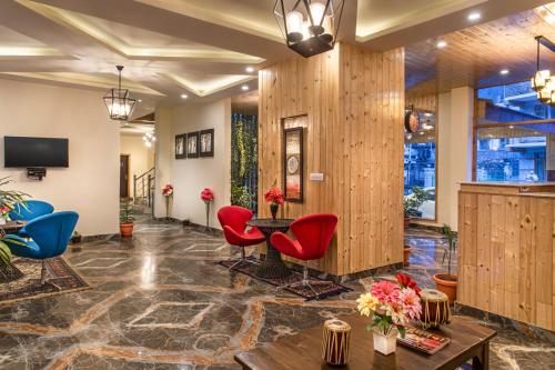 Facilities, Himalayan Heights in Prini