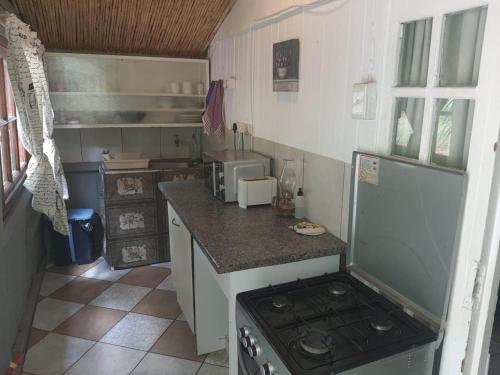Chalet 3 at Cynthias Country, Hartbeespoort (foto 3)