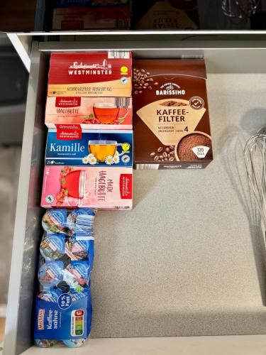 Konyha, FeWo-Palmtrees 3 - Große 2 Zimmerwohnung mit Südbalkon (FeWo-Palmtrees 3 - Große und moderne 2 Zimmerwohnung mit Sud-West Balkon in Gladbeck-Mitte nahe Movi) in Gladbeck