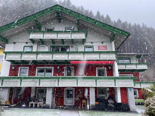Flying Hirsch in Pusstratten, Österreich