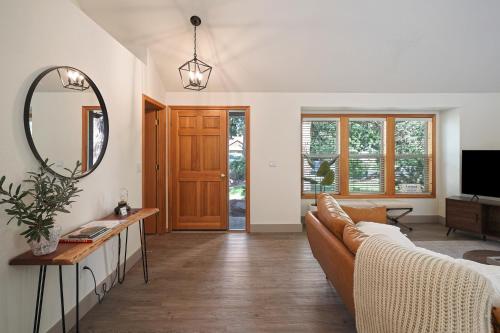 Apartment image 2