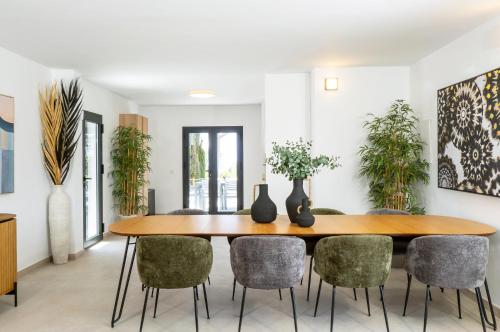 Koplietošanas atpūtas telpa ar TV, Cubo's Casa Pineda in Totalan