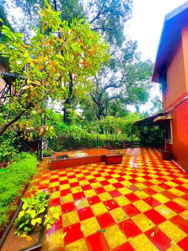 A szálláshely kívülről, Serene Guest House ll 2 Ac Rooms ll WiFi ll Tv ll Garden in Lonavala