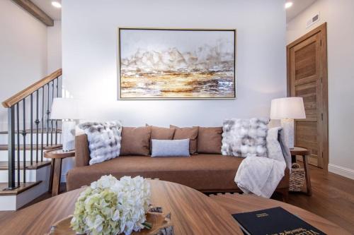 Historic Homestead with Pond and Teton Range Views Historic Homestead with Pond and Teton Range Views