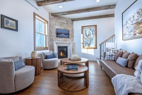 Historic Homestead with Pond and Teton Range Views Historic Homestead with Pond and Teton Range Views