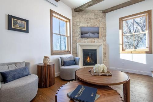 Historic Homestead with Pond and Teton Range Views Historic Homestead with Pond and Teton Range Views