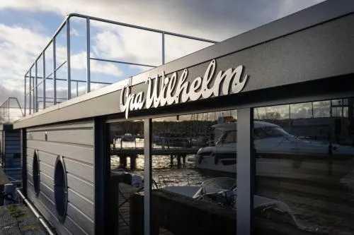 exclusives Hausboot "Opa Wilhelm" in Heiligenhafen, Deutschland