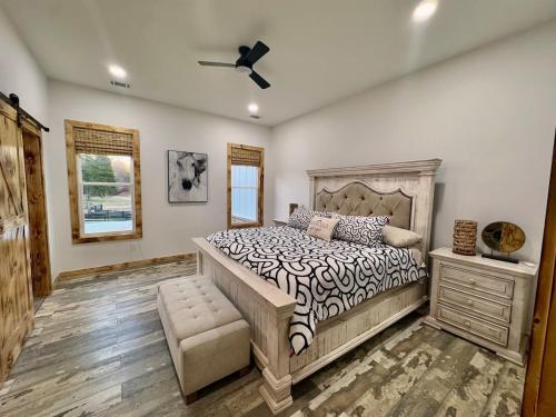 Spacious and Relaxing Home Near Allatoona and Lakepoint Spacious and Relaxing Home Near Allatoona and Lakepoint