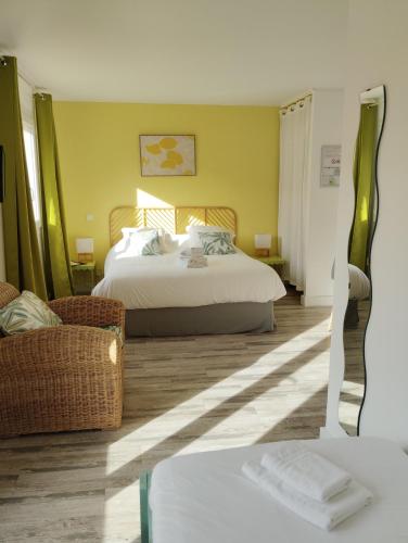 room detail thumbnail 0