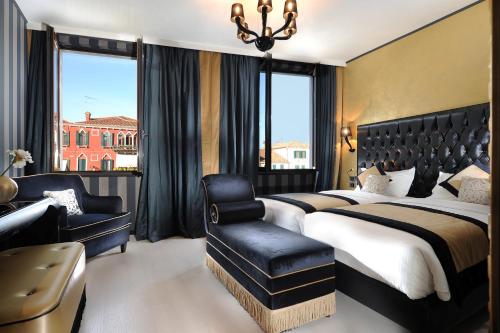 Superior Double or Twin Room with Canal View