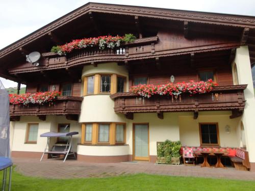 Ferienhaus Regina in Tux, Österreich