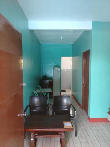RM8 - Non-AC Second Floor Unit in San Roque Bauan Batangas, Città di Batangas (foto 3)