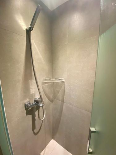 Studio Apartment with Sea View image 6