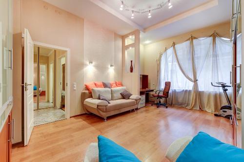 Apartment Vosstaniya 42
