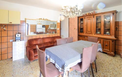 кухня, Stunning Home In Poggio D'acona in Субіано