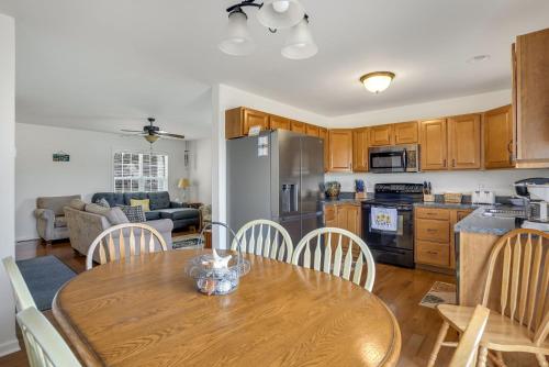 Beachin' at the Cove - Golf course, Shared pool & more!, Greenbackville (Foto 8)