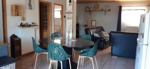 Iekārtas, Appartement Climatisé T3 Piscine et Parking (Appartement Climatise T3 Piscine et Parking) in Pennautier