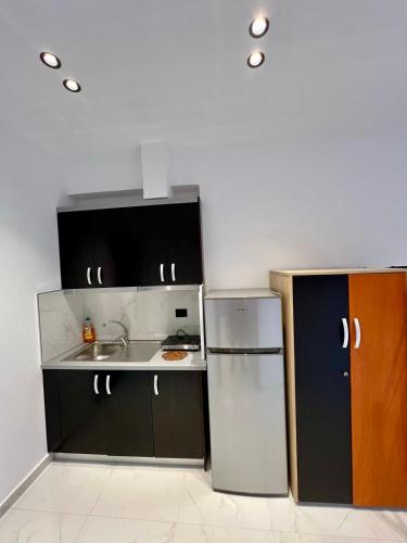 Кухня, Villa Festim Ksamil in Саранда