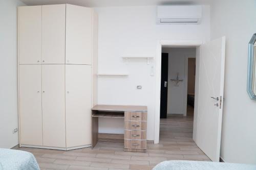 Vila Kristal Tirana Apartments, Тирана (фото 3)