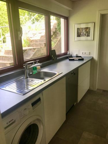 Ferienwohnung Burg Freienstein Blick mit Sauna in Beerfelden