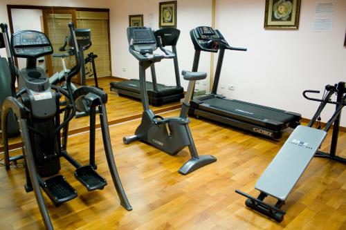 Fitness center, Atyrau Dastan Hotel in Atyrau