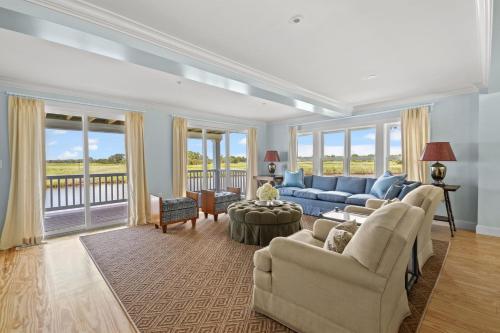 Creek House - Waterfront Oasis on Holden