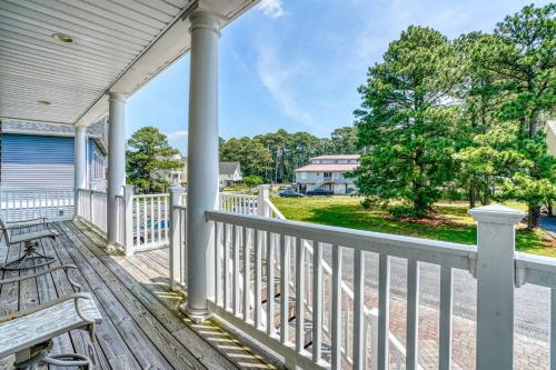 Diving Duck - Waterfront home w Hot tub & Boat dock & King Bed, Greenbackville (Foto 8)