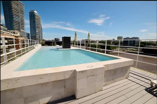 Crucero Puerto in Puerto Madero