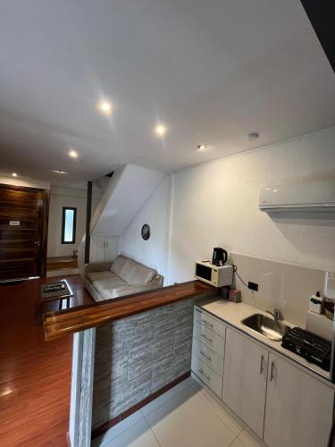 Departamento moderno y con excepcional vista a la montaña (Departamento moderno y con excepcional vista a la montana) in บียานวยบา