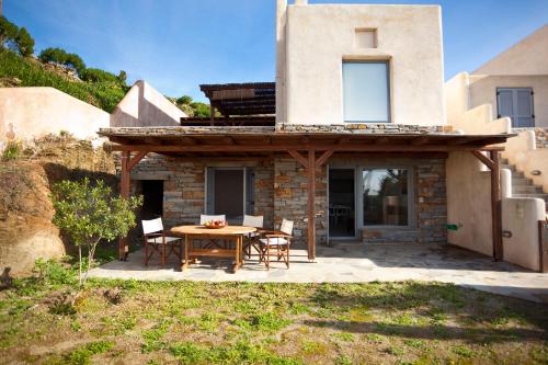  Lovebirds Nest, Ferienwohnung in Melissaki