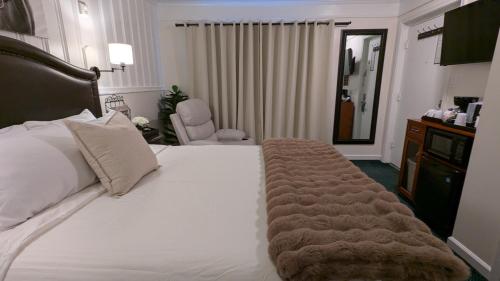 . Amherst Inn - Virginia